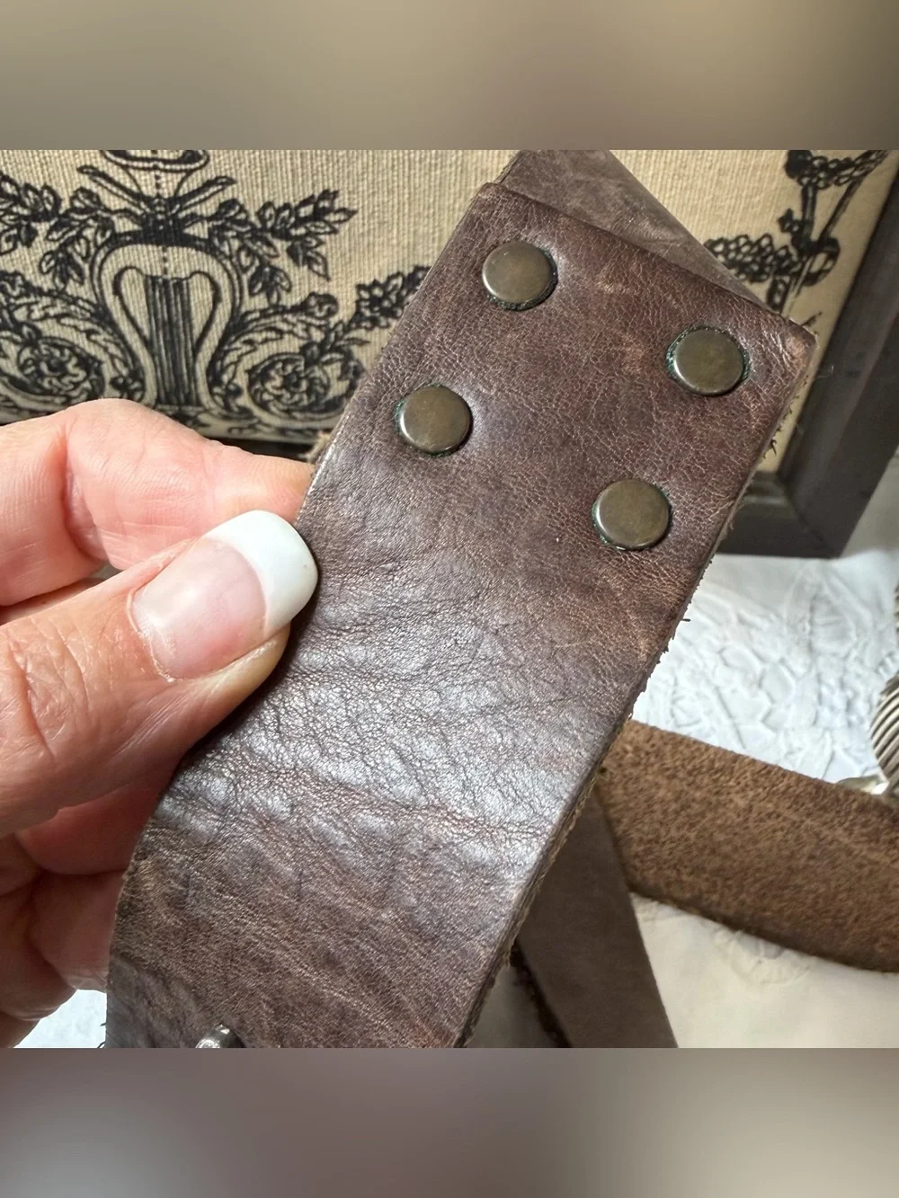 American Eagle Archive brown leather belt men’s XL 1990s